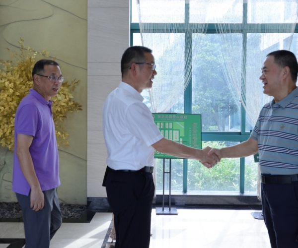 嘉興市秀洲區委書(shū)記徐鳴陽(yáng)領(lǐng)導一行蒞臨調研